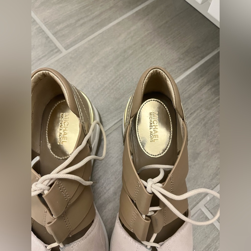 MICHAEL KORS Beckett Ballerina Wedge Sneakers, gold beige - Picture 5 of 9